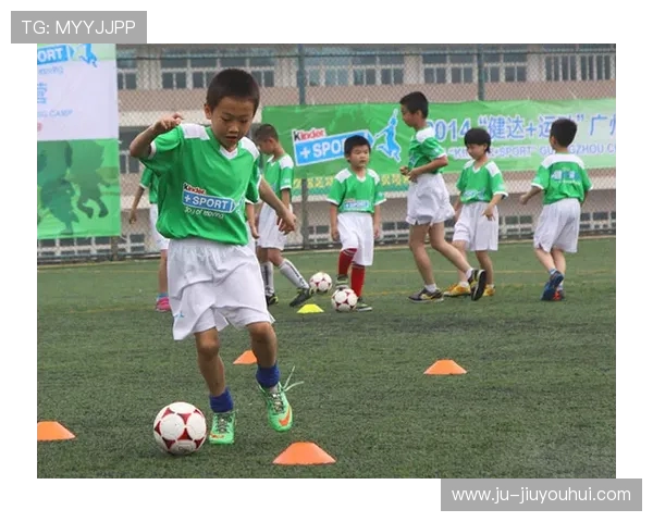 儿童足球护胸全套装备介绍 安全舒适的运动防护选择